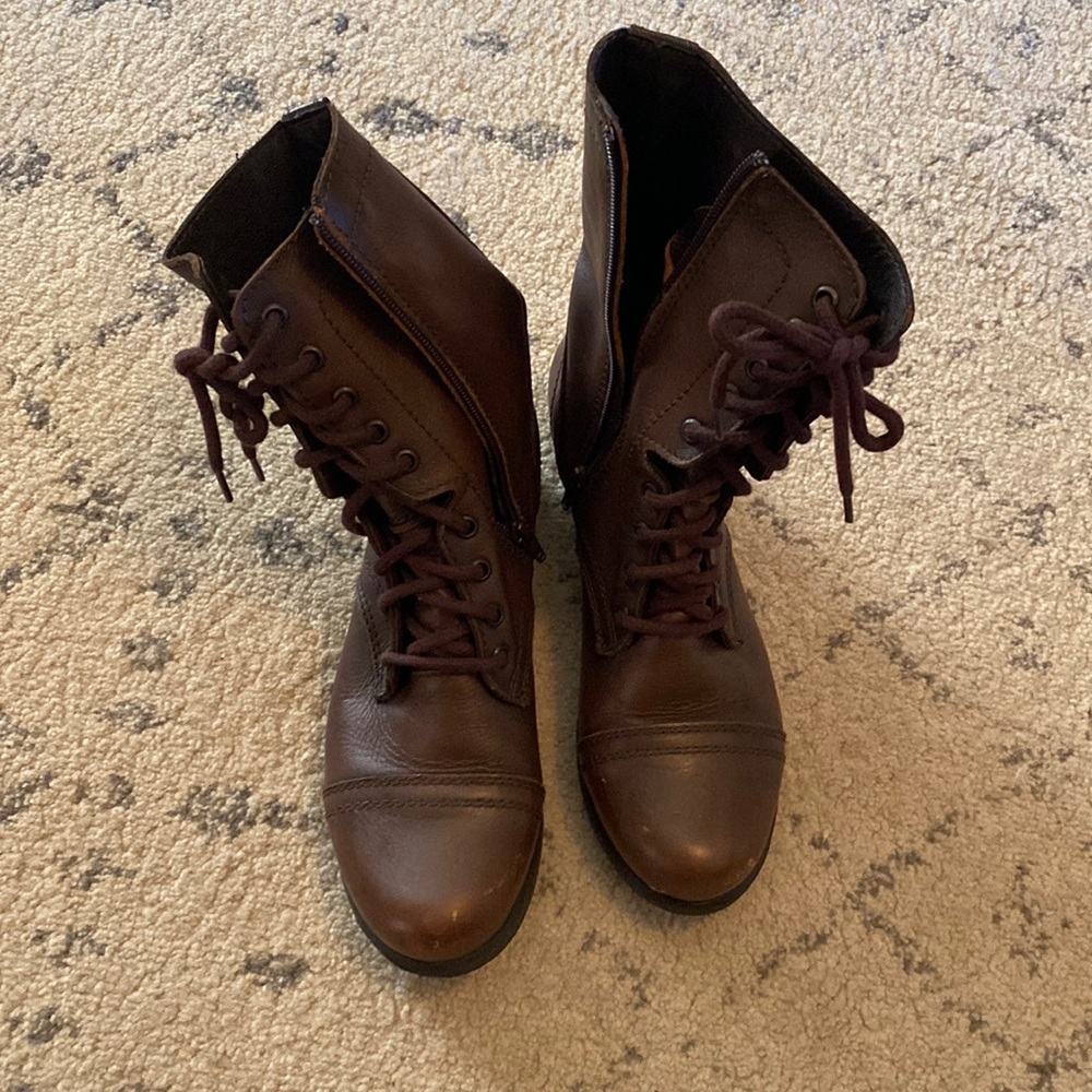 Women’s boots